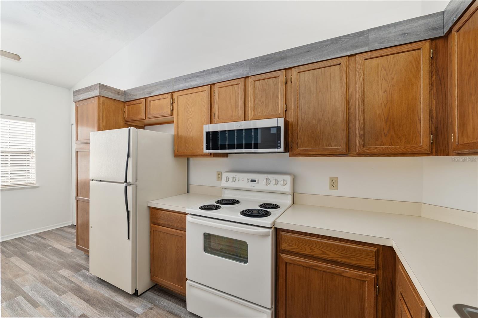 Image 25 of 63 For 3615 104th Drive 102