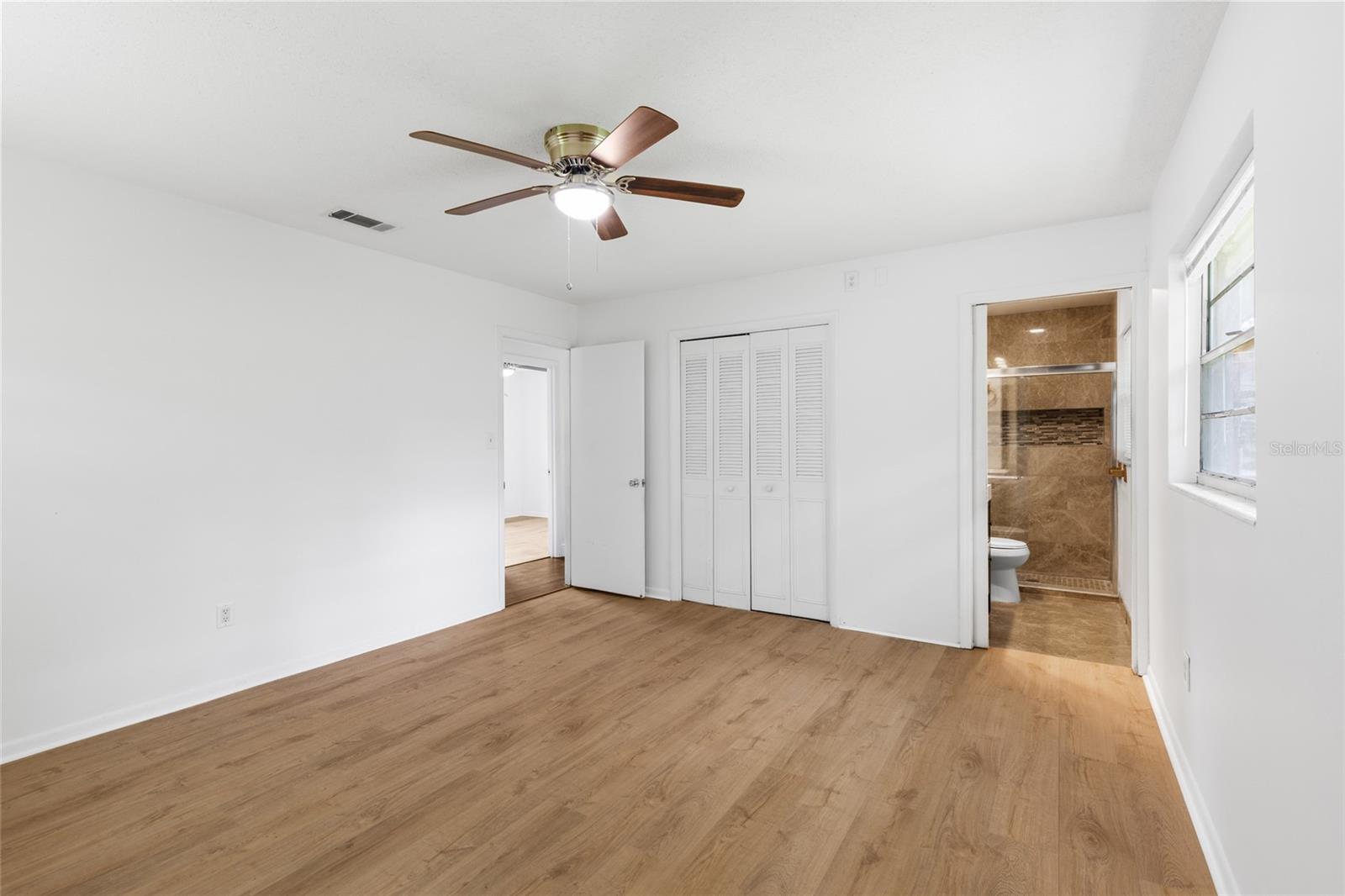 Image 18 of 36 For 2230 57th Terrace