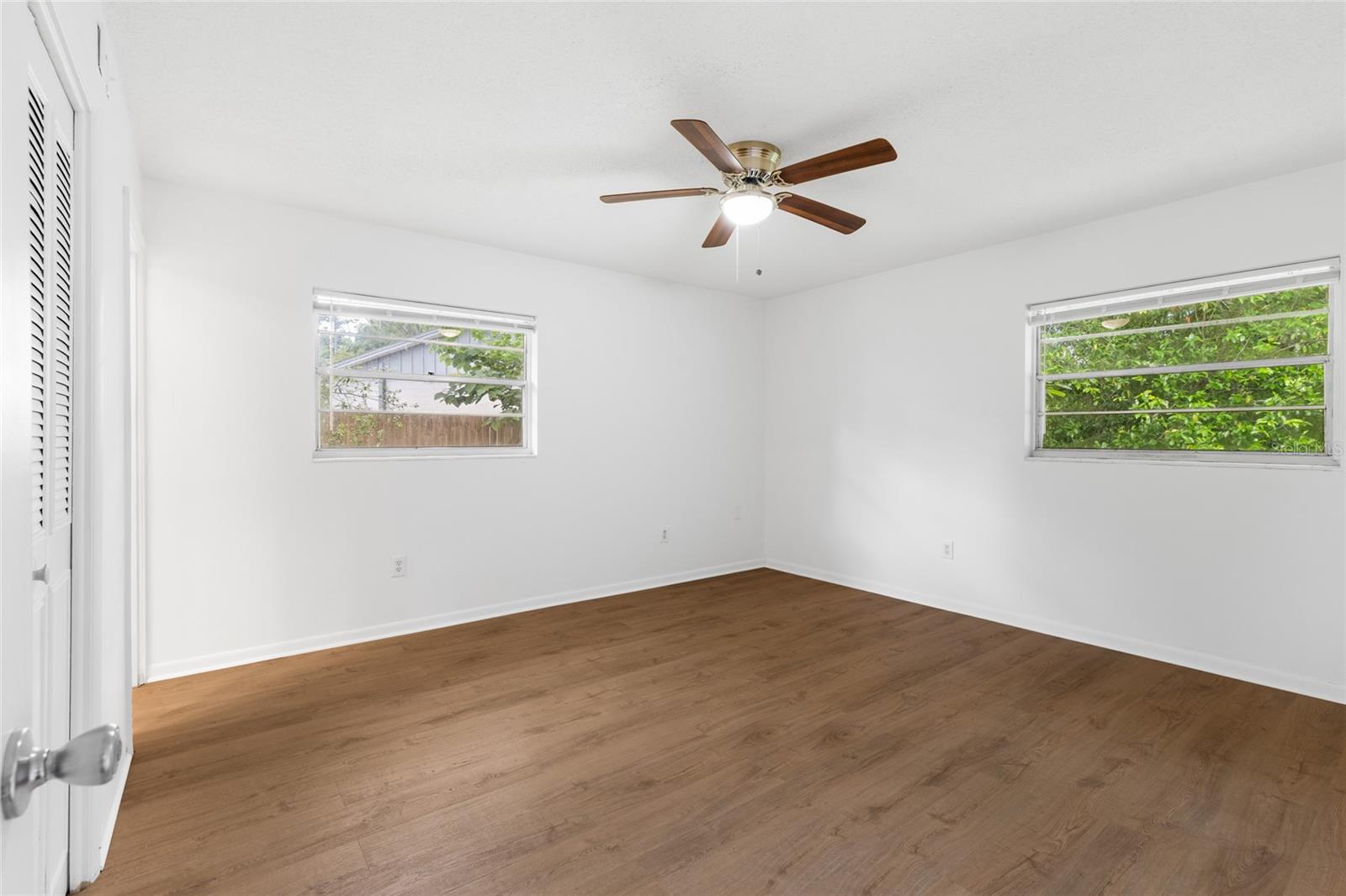 Image 19 of 36 For 2230 57th Terrace