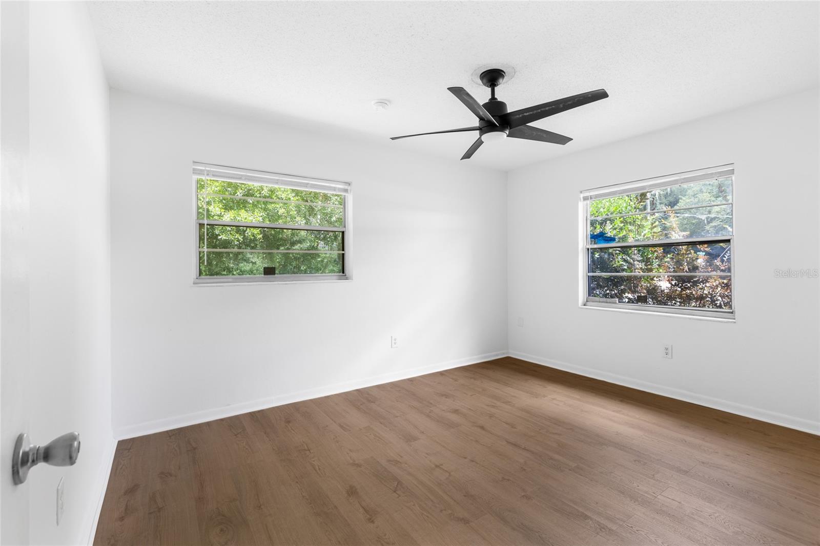 Image 21 of 36 For 2230 57th Terrace