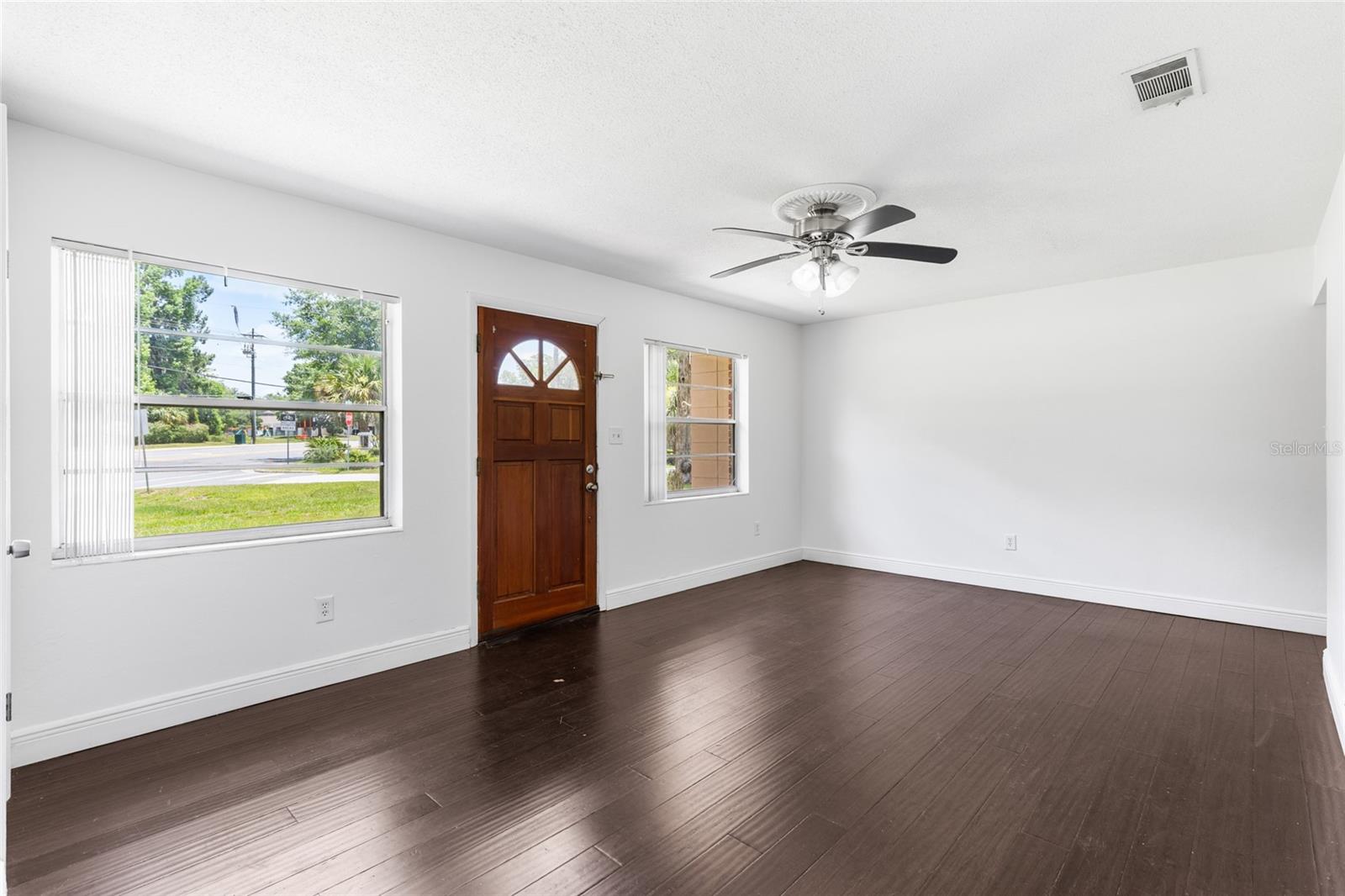 Image 8 of 36 For 2230 57th Terrace