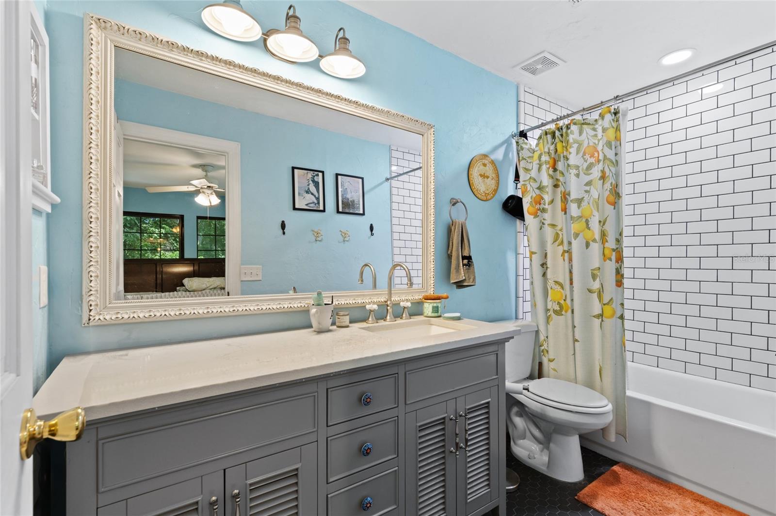 Image 26 of 29 For 900 62nd Boulevard H43