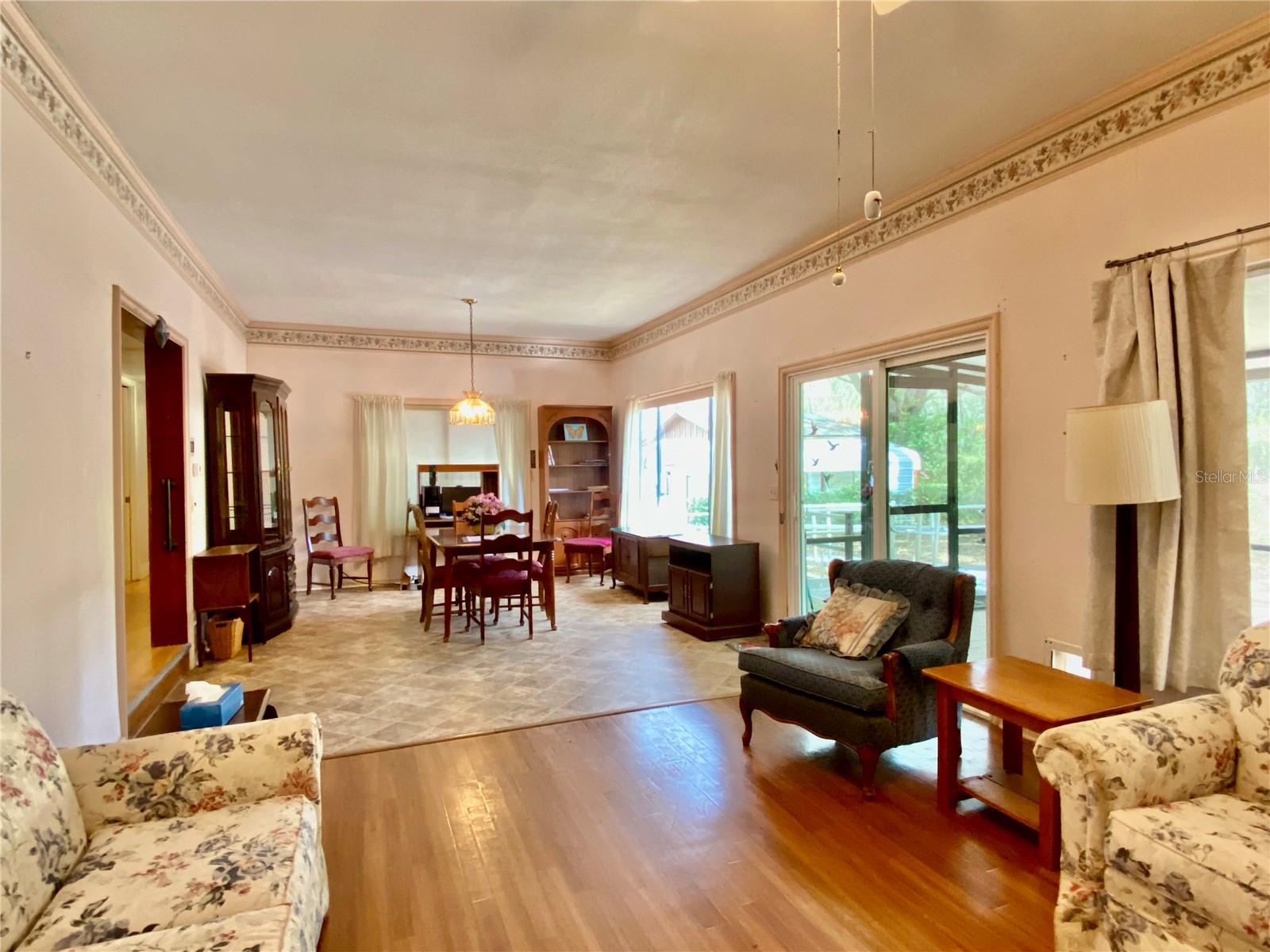 Image 19 of 29 For 15213 31st Terrace