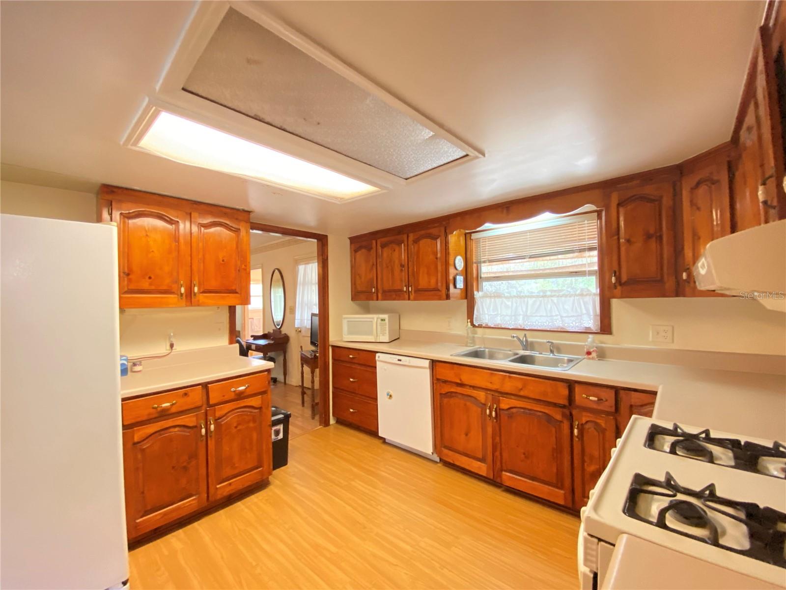 Image 5 of 29 For 15213 31st Terrace