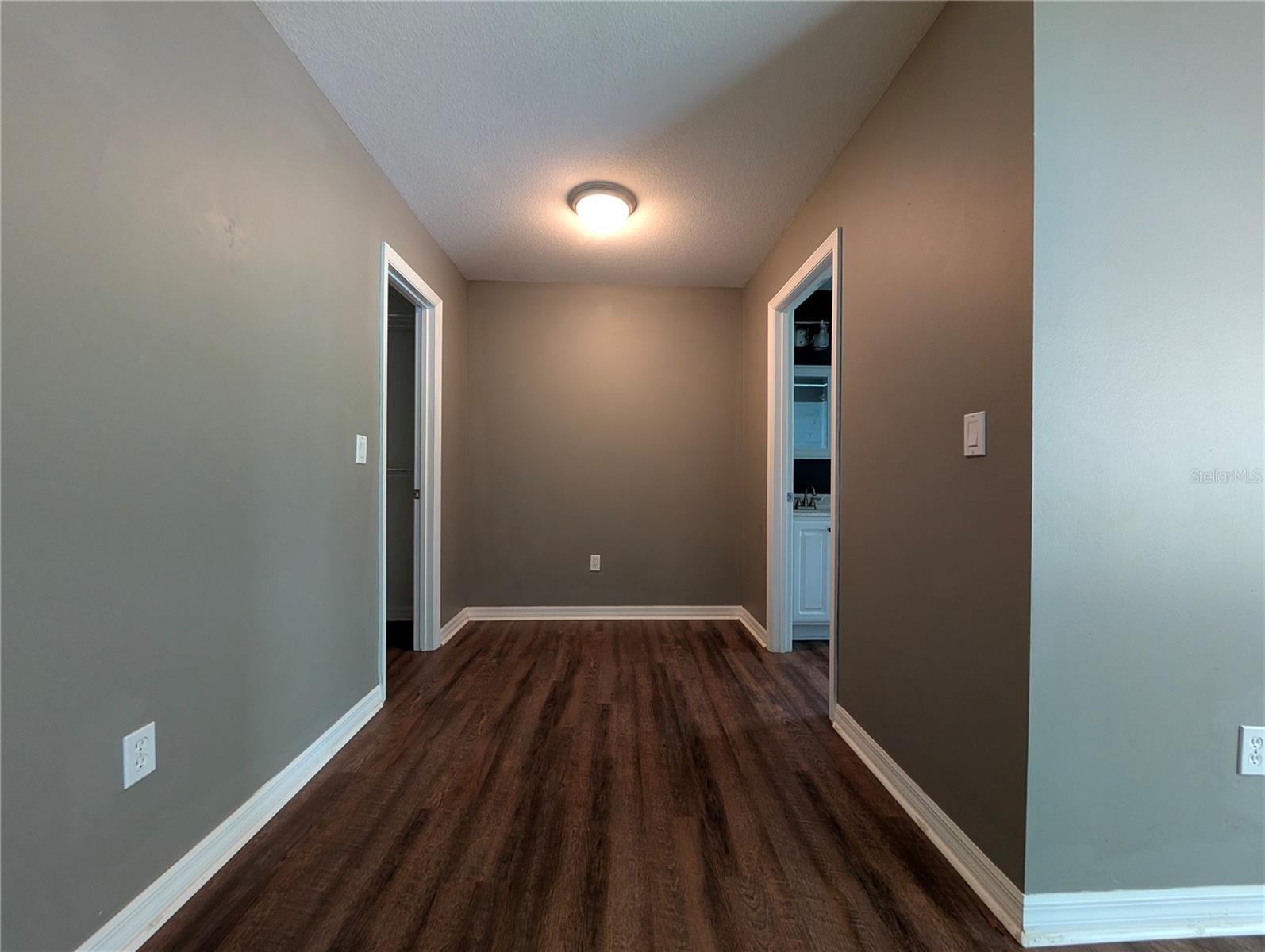 Image 22 of 43 For 138 Gremlin Way