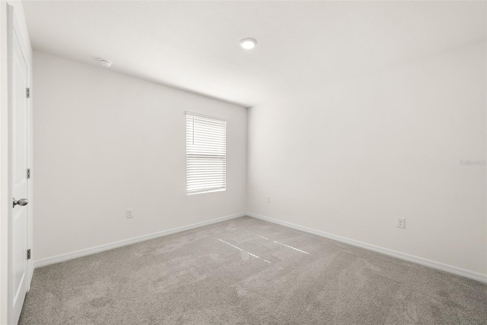 Image 14 of 22 For 17577 173rd Road