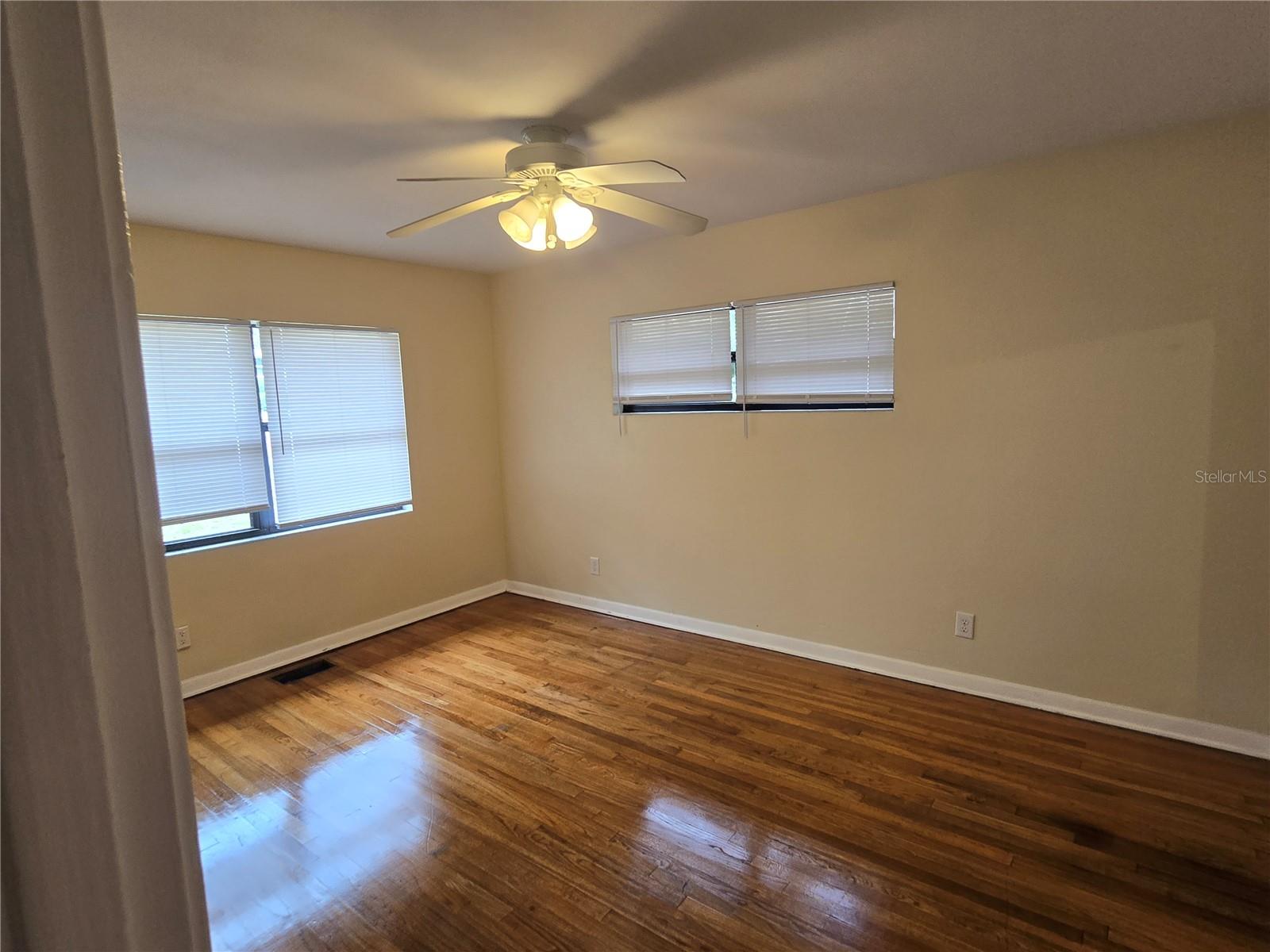 Image 15 of 19 For 1553 21st Avenue