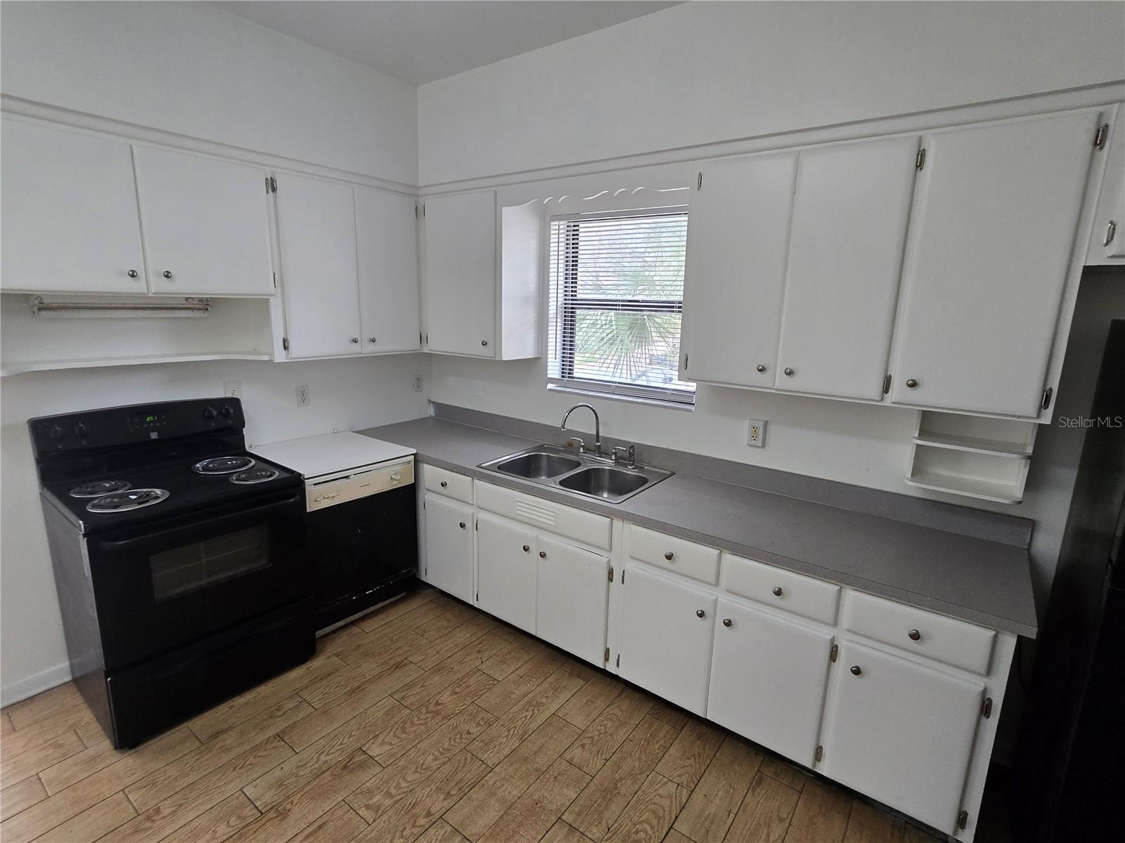 Image 18 of 19 For 1553 21st Avenue