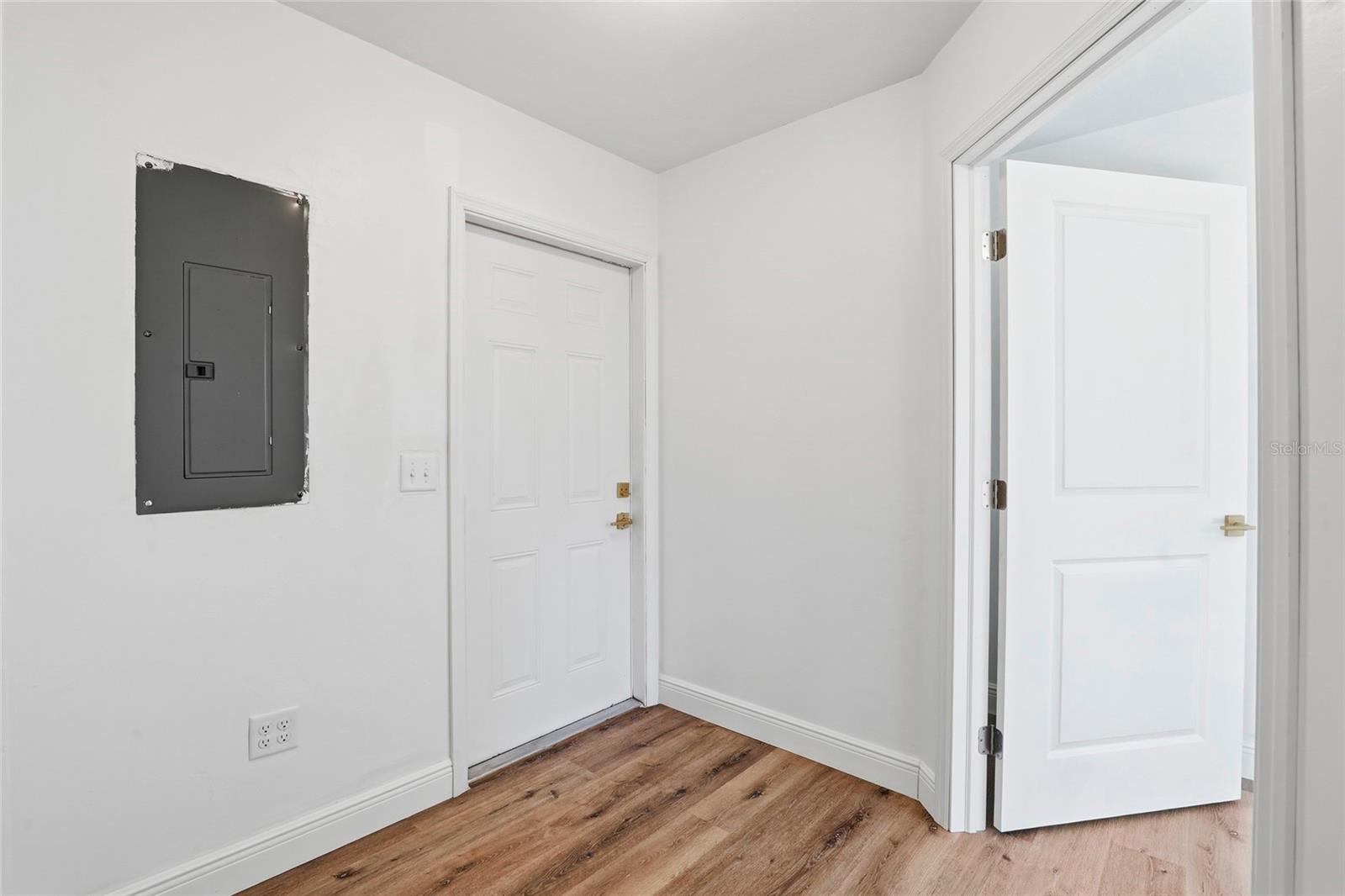 Image 16 of 27 For 215 1st Avenue