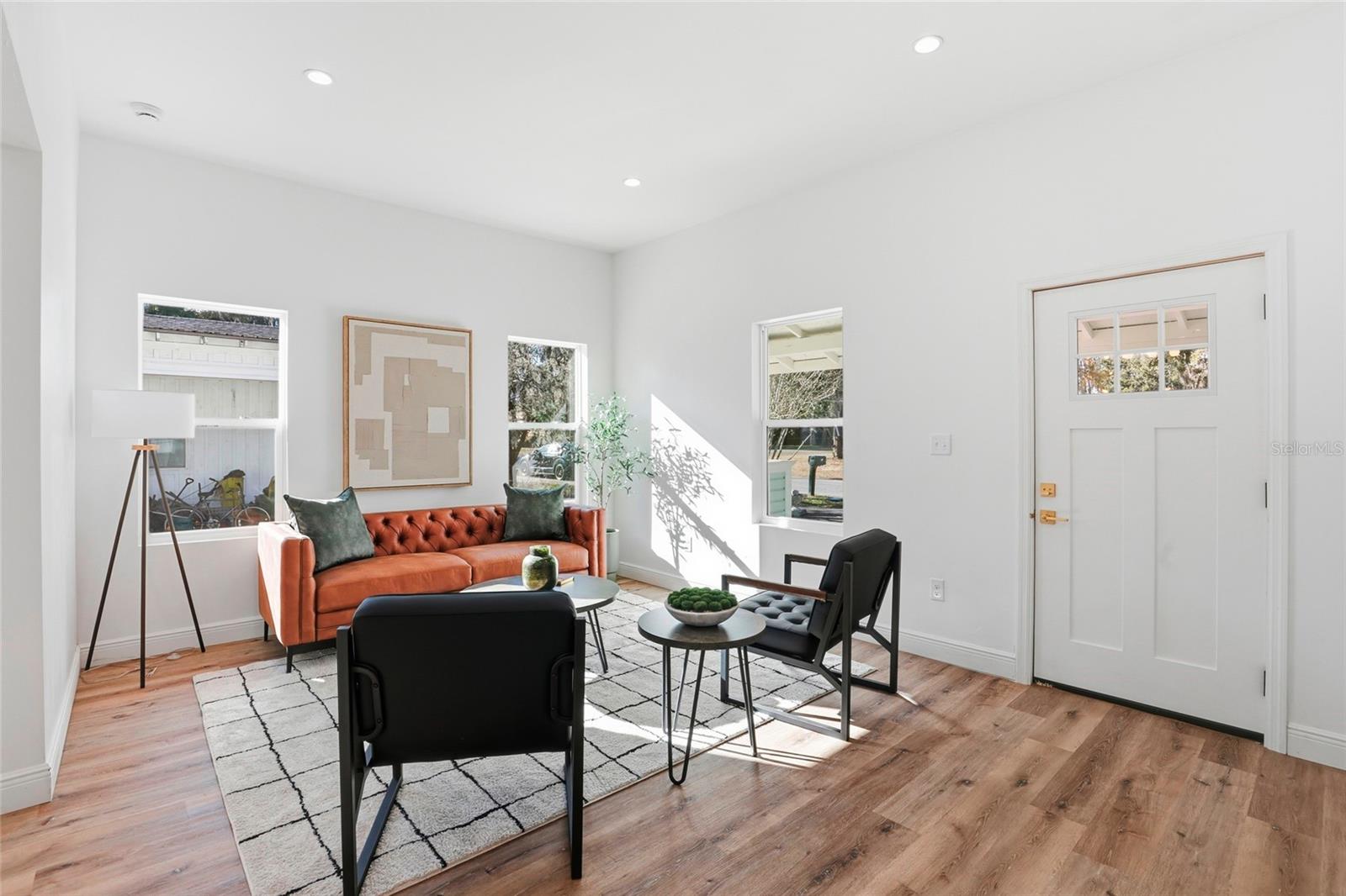 Image 5 of 27 For 215 1st Avenue