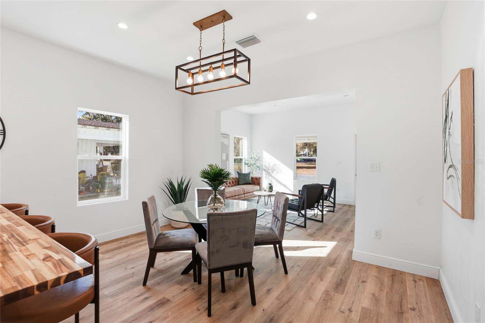 Image 8 of 27 For 215 1st Avenue