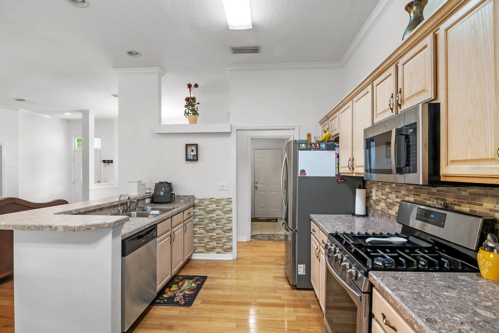 Image 4 of 35 For 7120 85th Terrace Sw