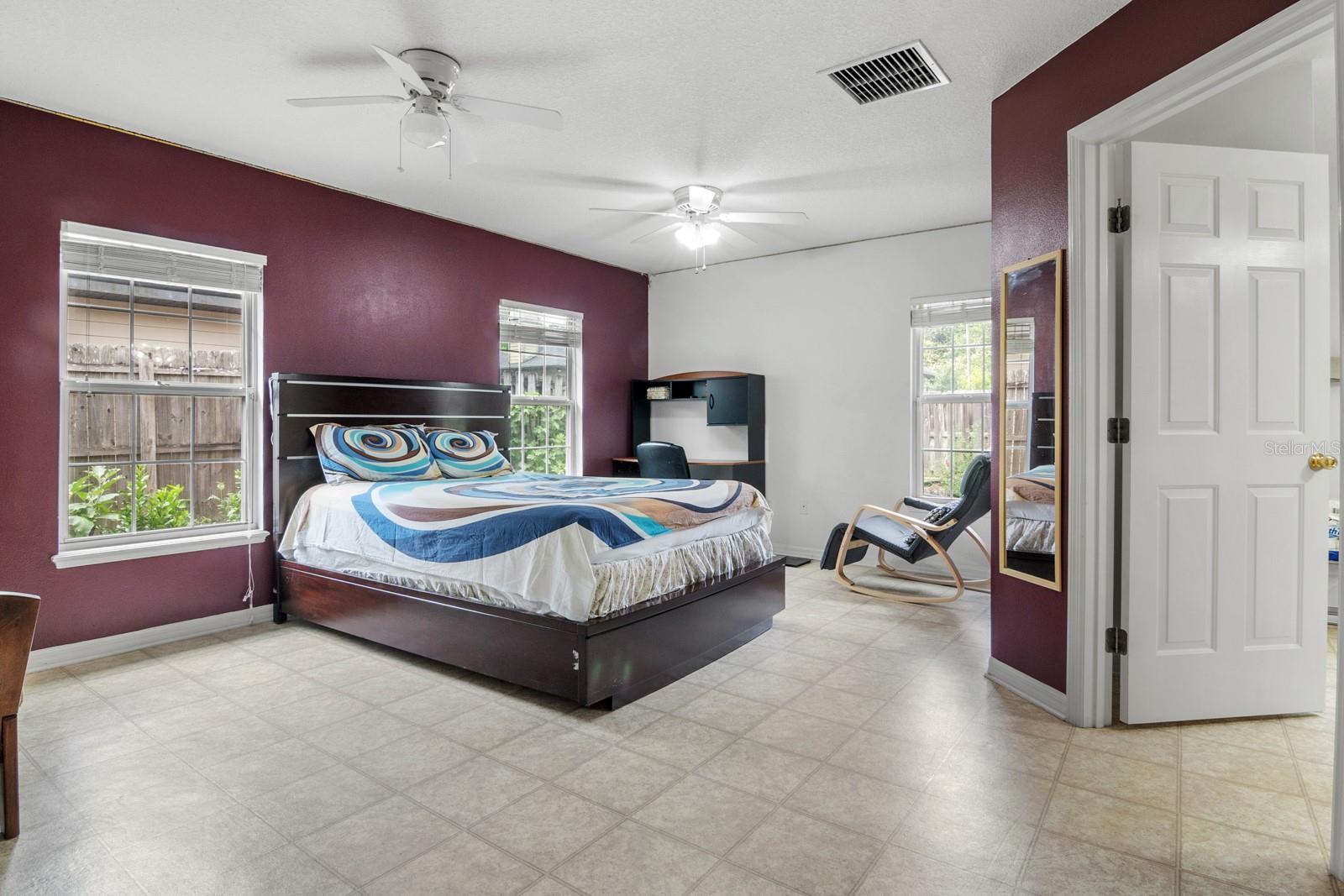 Image 5 of 35 For 7120 85th Terrace Sw