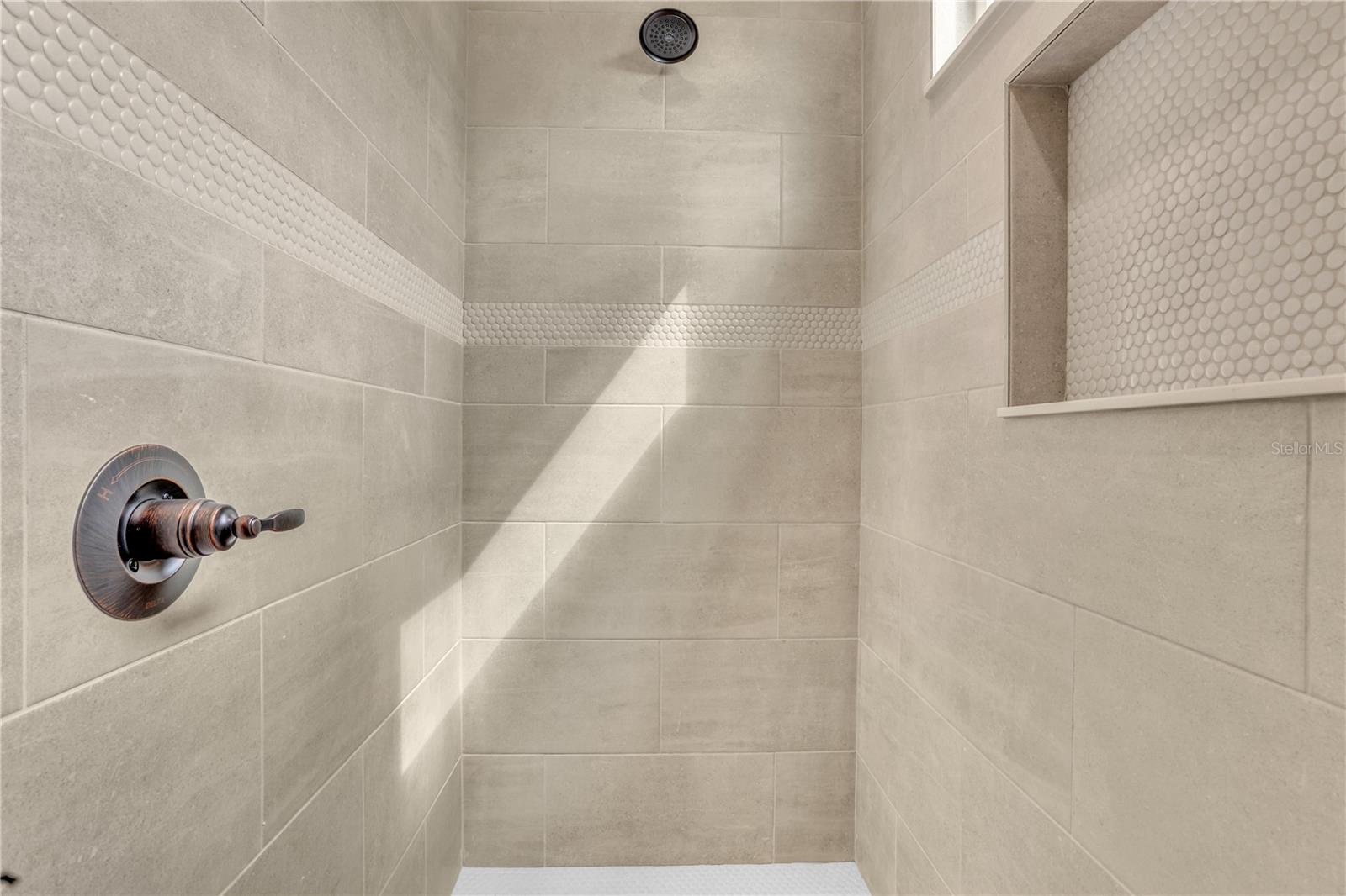 Image 13 of 17 For 12574 158th Street