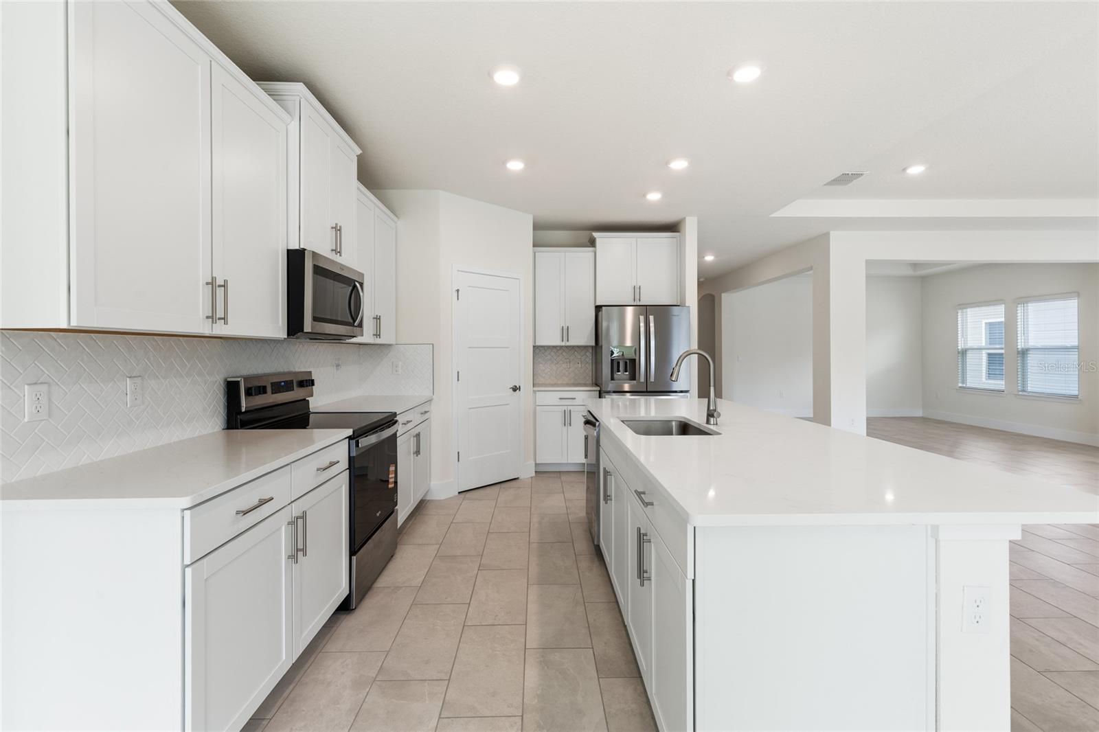 Image 15 of 43 For 1440 128 Terrace