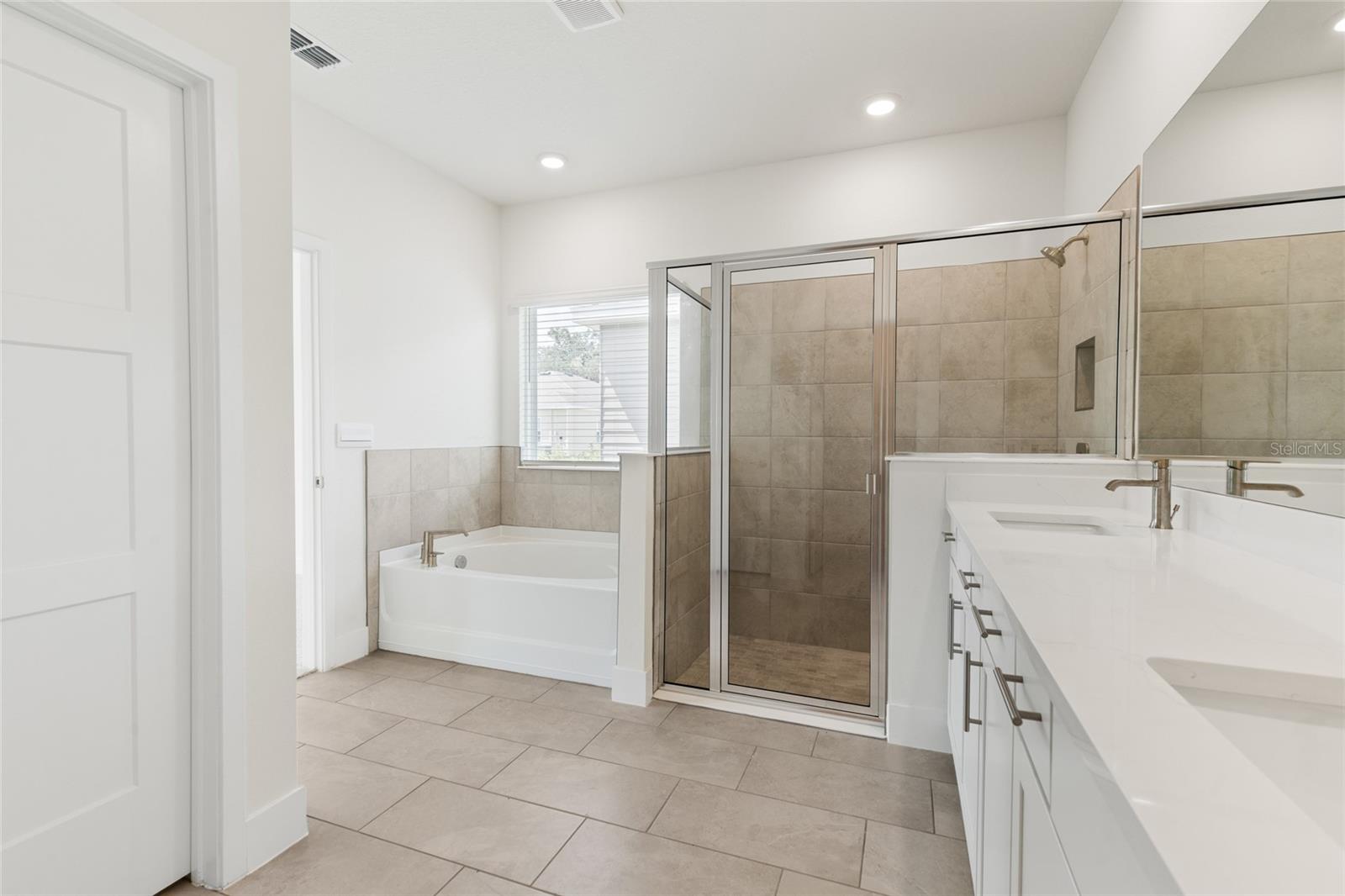 Image 30 of 43 For 1440 128 Terrace