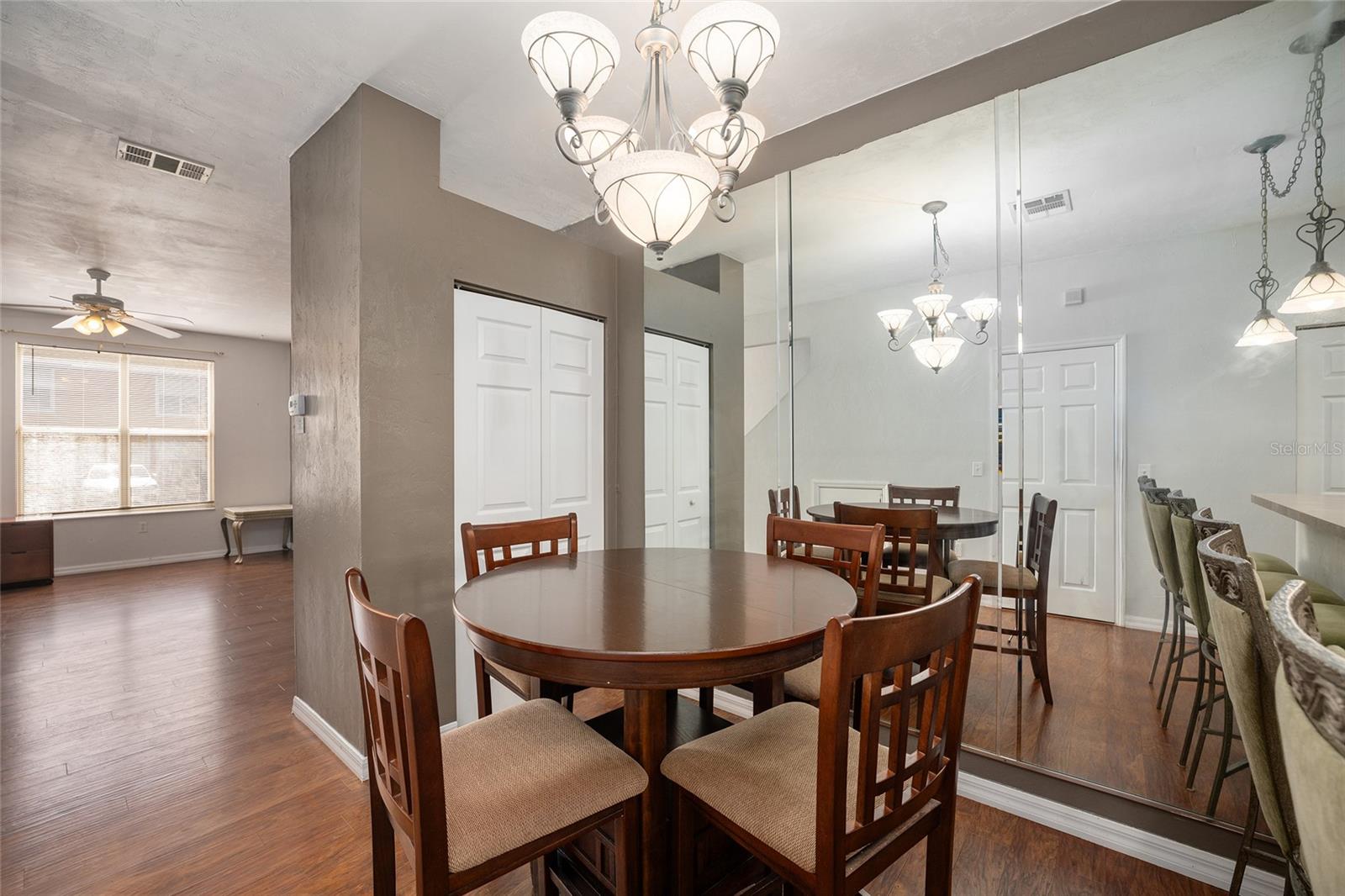 Image 13 of 36 For 3910 20th Avenue 1403