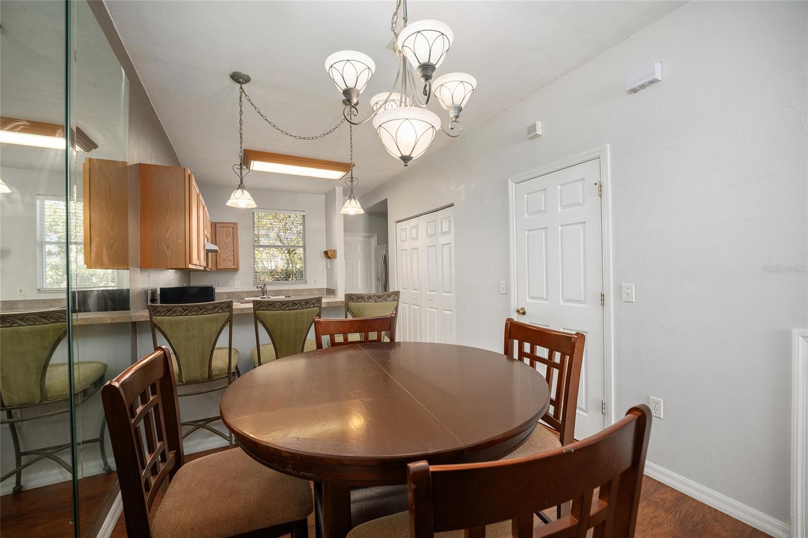 Image 14 of 36 For 3910 20th Avenue 1403