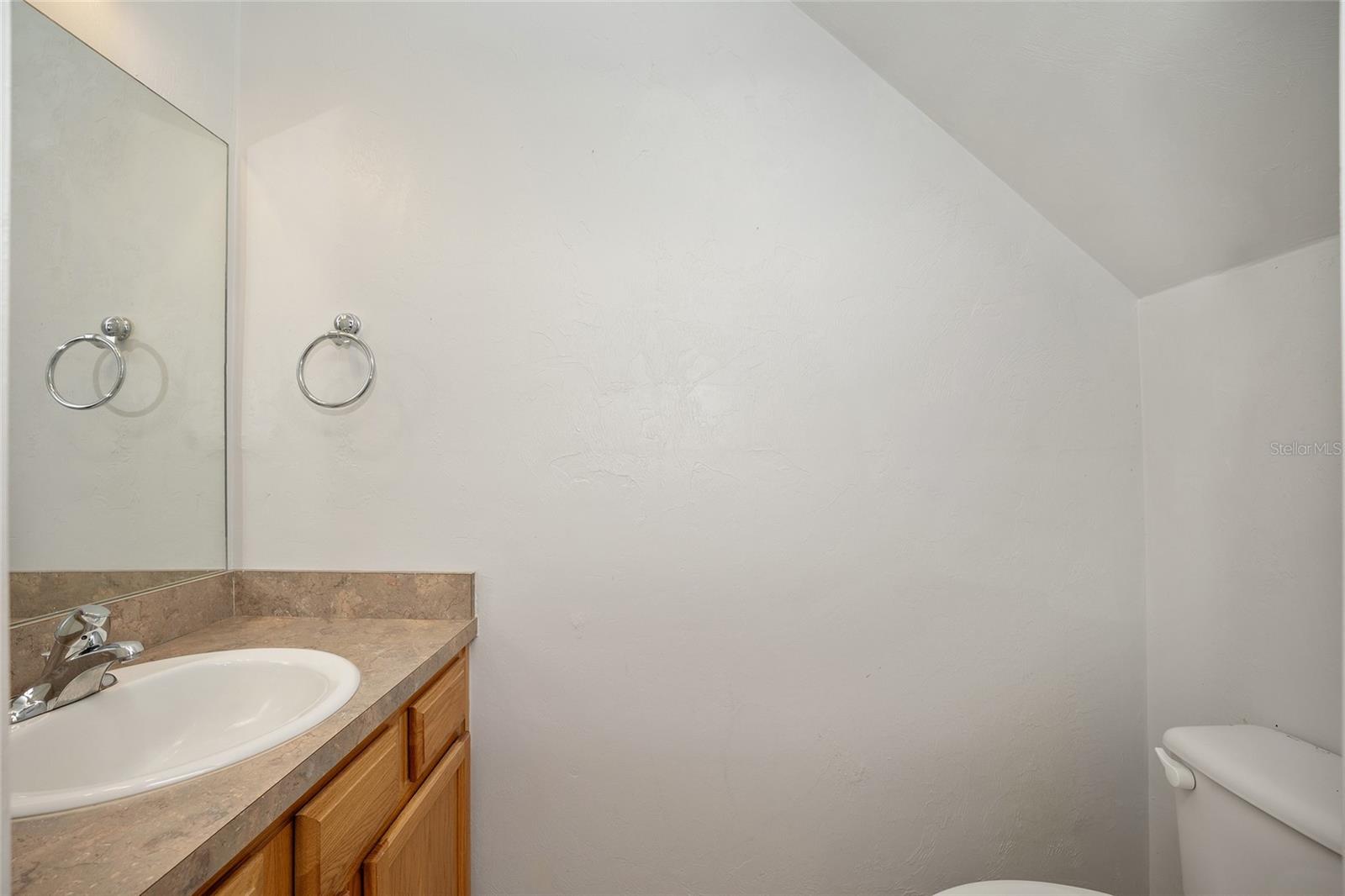 Image 21 of 36 For 3910 20th Avenue 1403