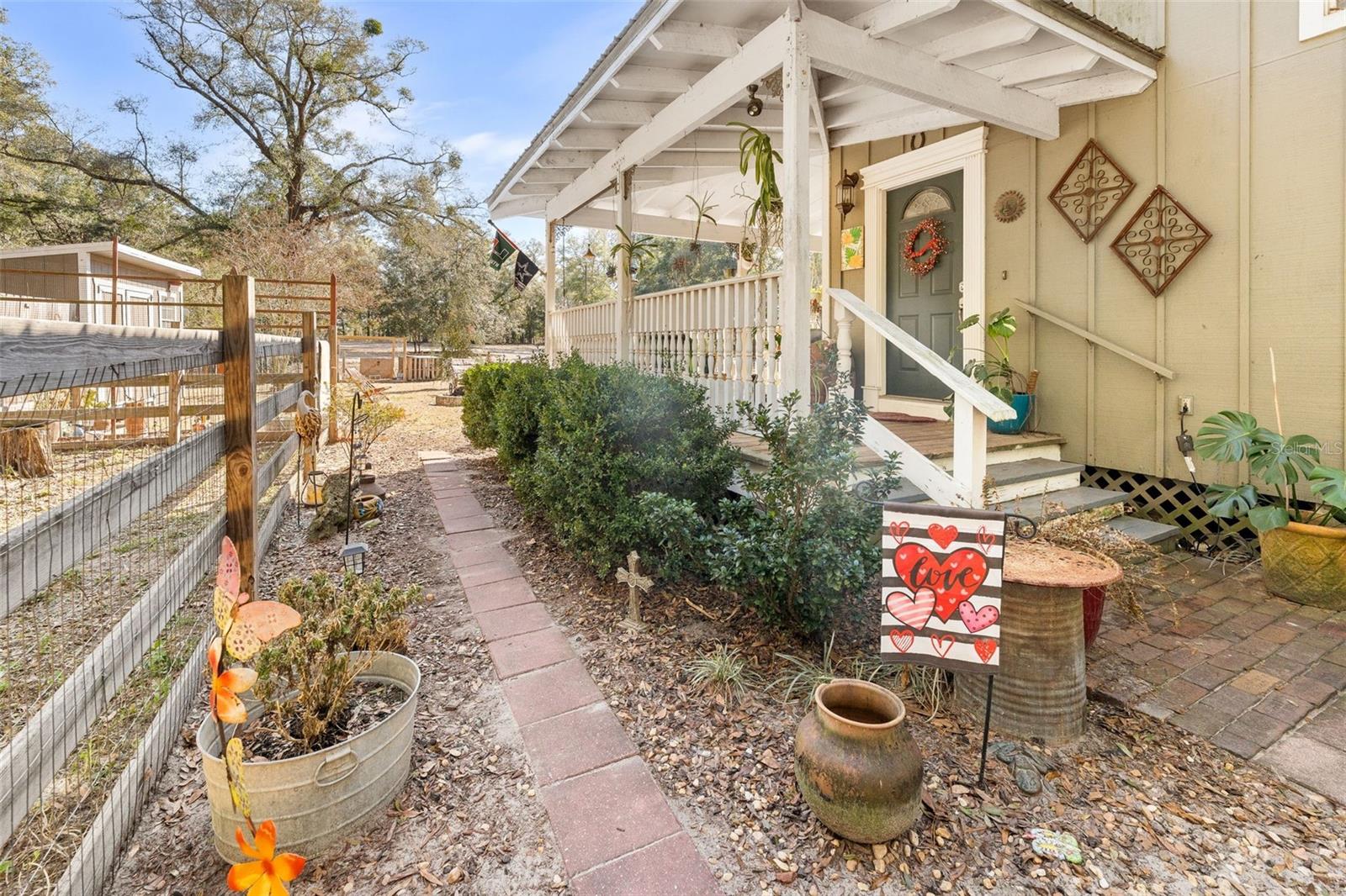 Image 14 of 37 For 21612 214th Terrace