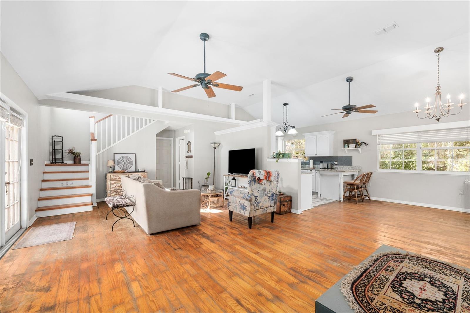 Image 18 of 37 For 21612 214th Terrace