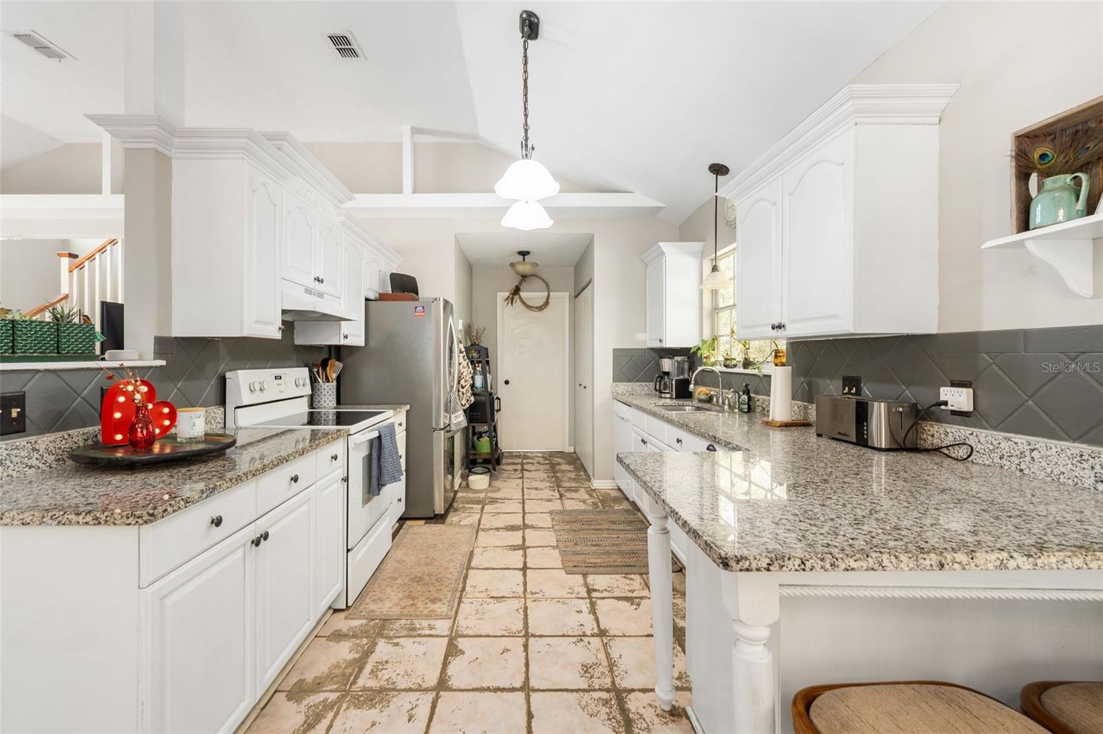 Image 24 of 37 For 21612 214th Terrace