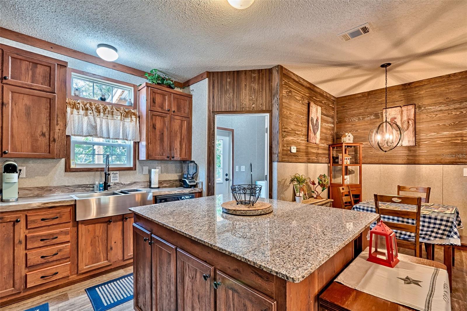 Image 12 of 53 For 1208 County Road 315