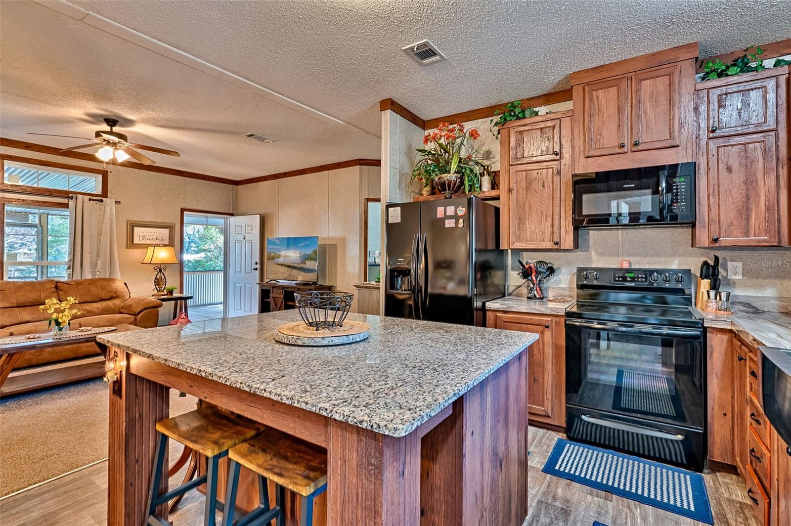 Image 14 of 53 For 1208 County Road 315