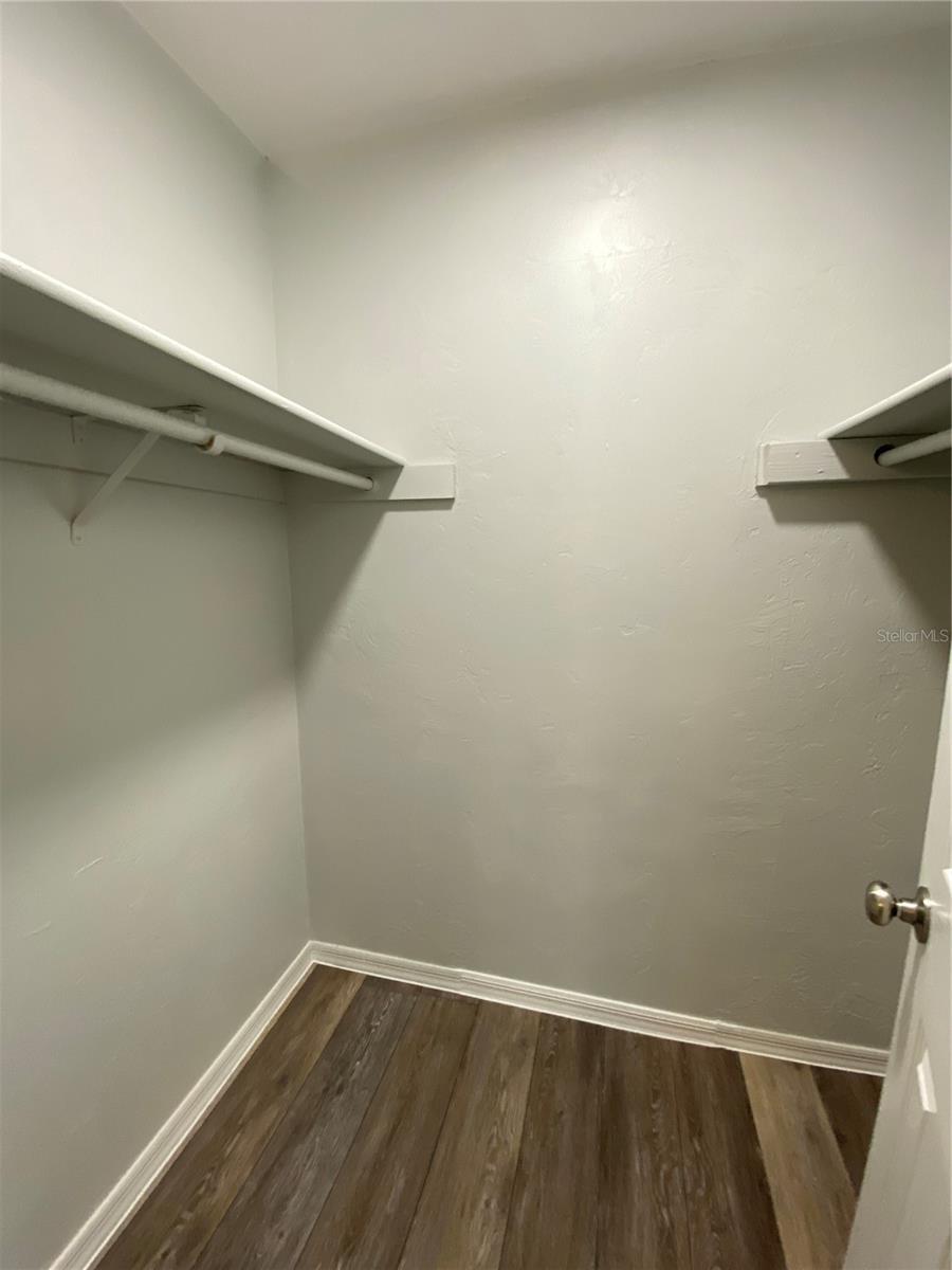 Image 12 of 27 For 3209 25th Drive B