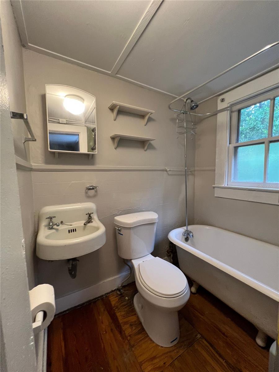 Image 4 of 6 For 414 5th Avenue 7