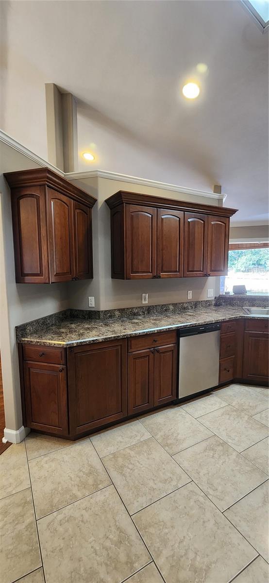 Image 19 of 35 For 24077 94th Avenue