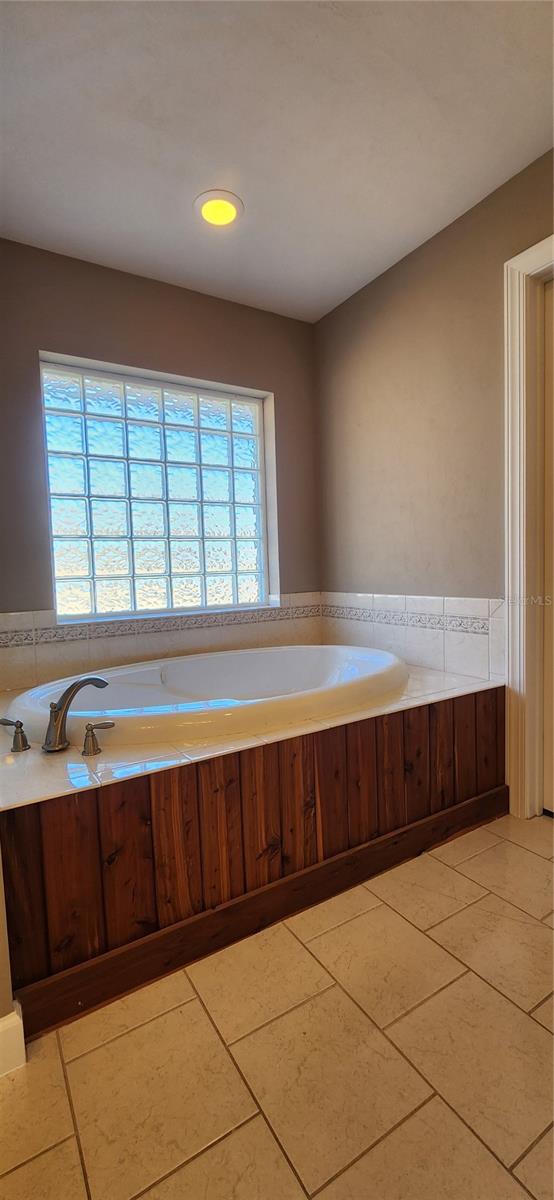 Image 24 of 35 For 24077 94th Avenue