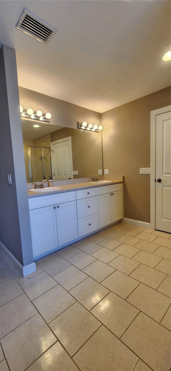 Image 25 of 35 For 24077 94th Avenue