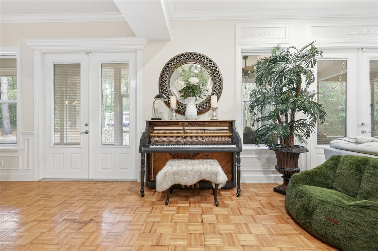 Image 18 of 70 For 9278 61st Avenue