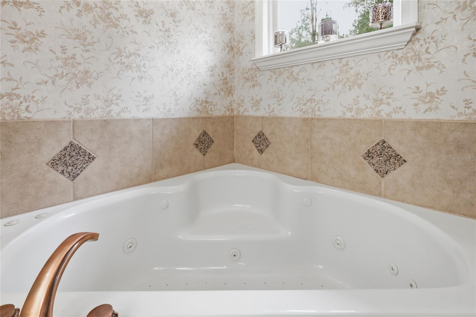 Image 48 of 70 For 9278 61st Avenue