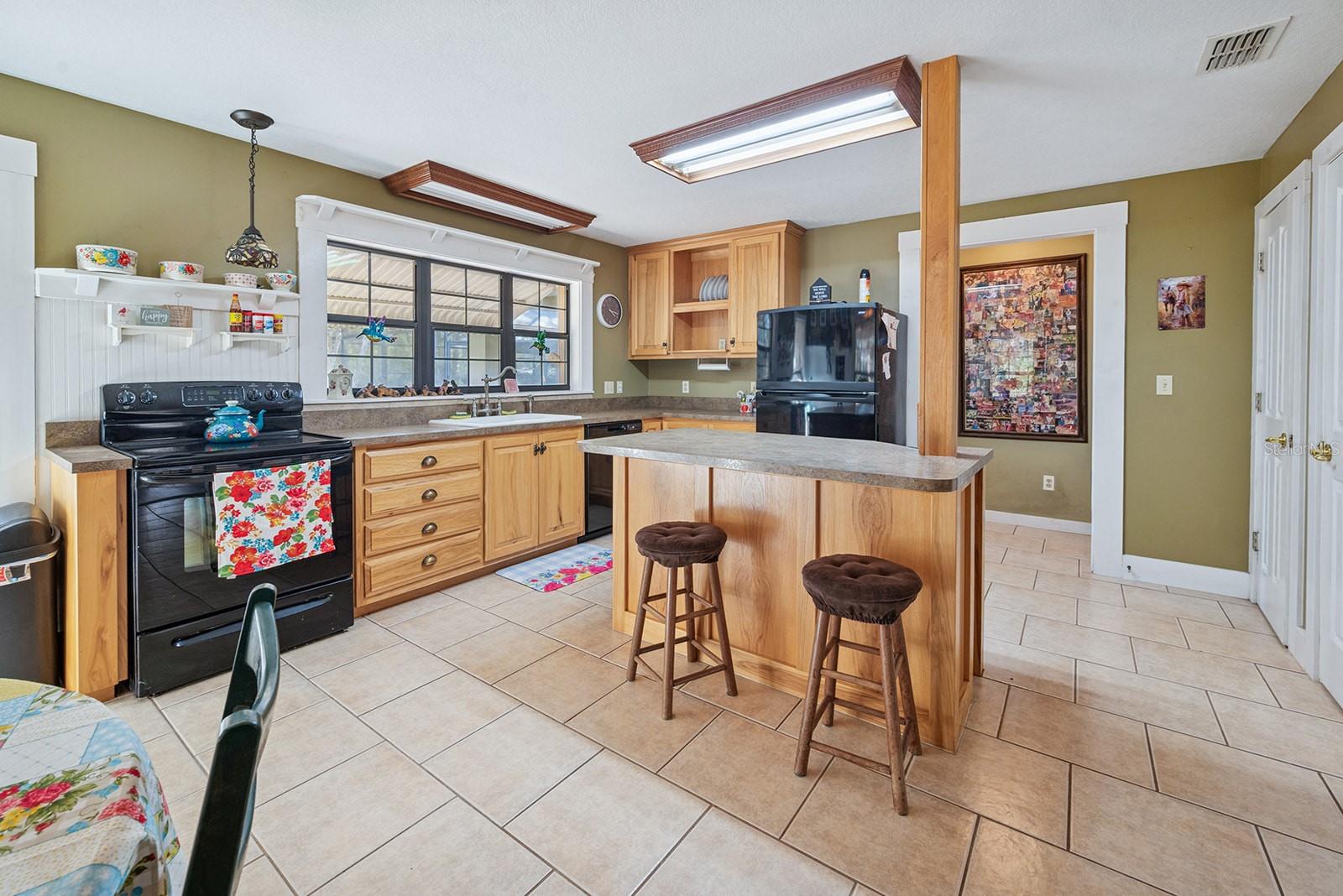 Image 16 of 50 For 6247 35th Street