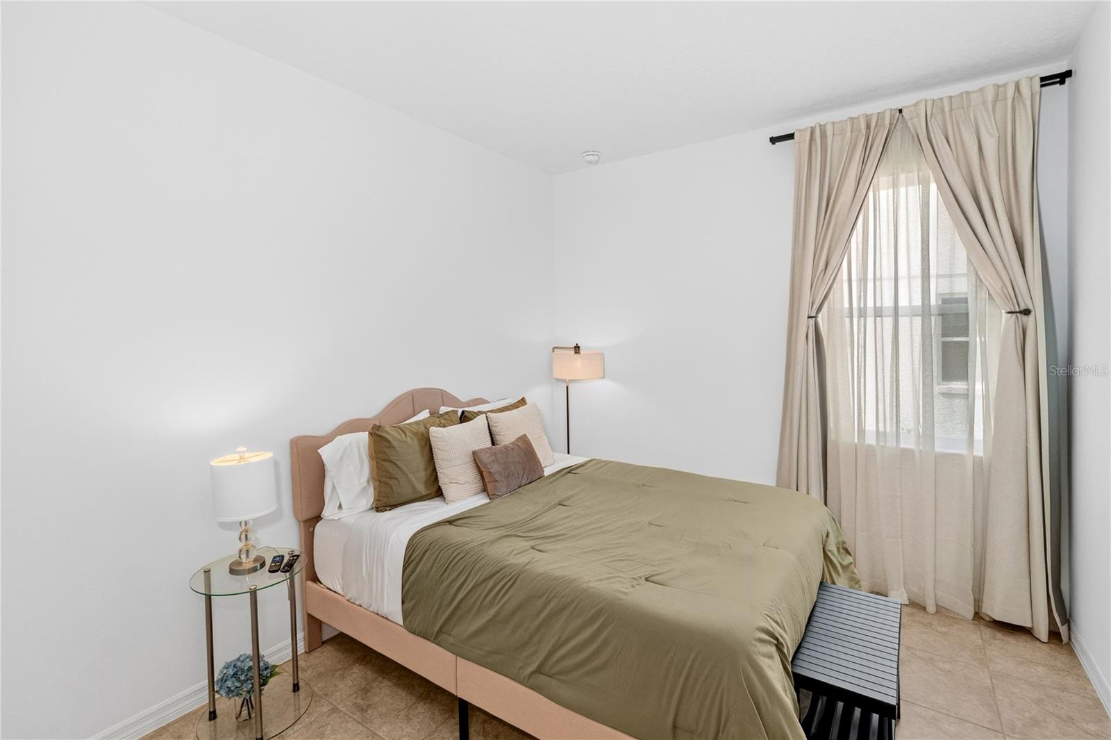 Image 19 of 27 For 5883 77th Court