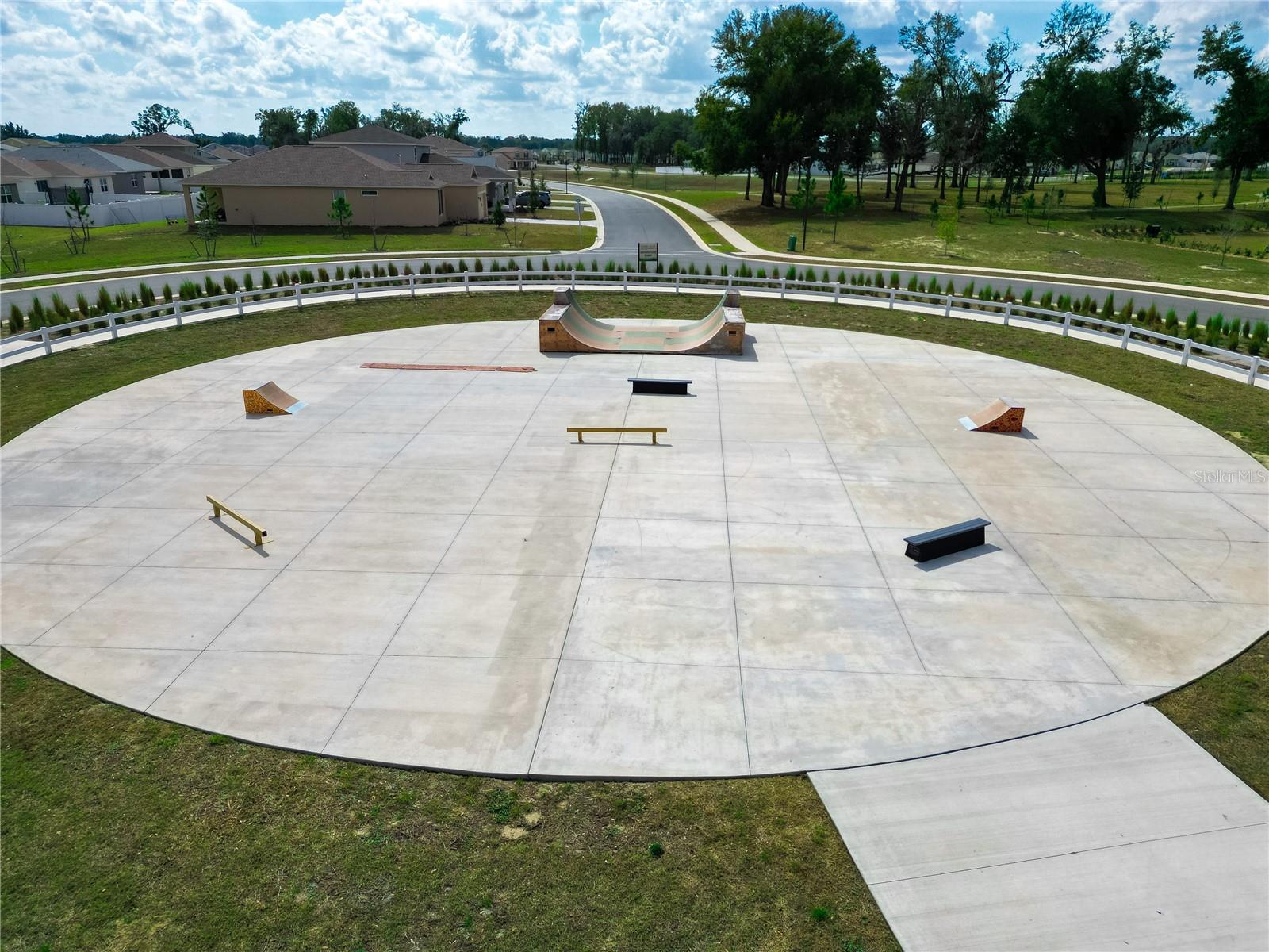 Image 21 of 27 For 5883 77th Court