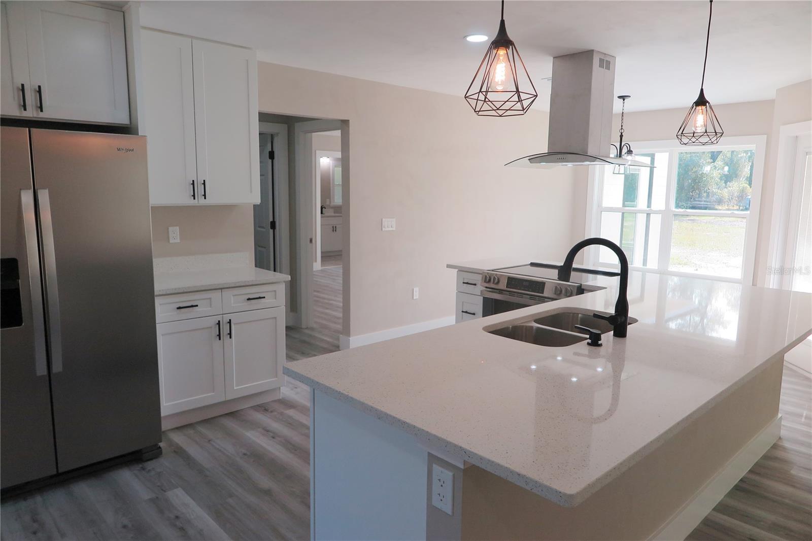 Image 14 of 41 For 21315 35th Place