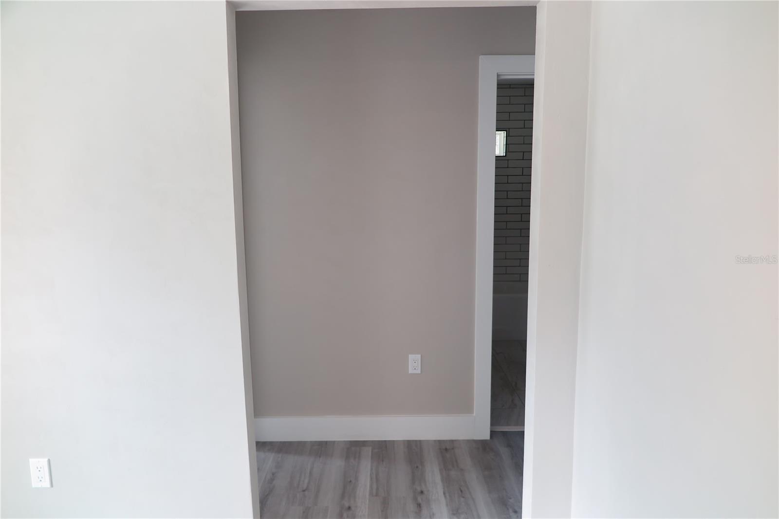 Image 23 of 41 For 21315 35th Place