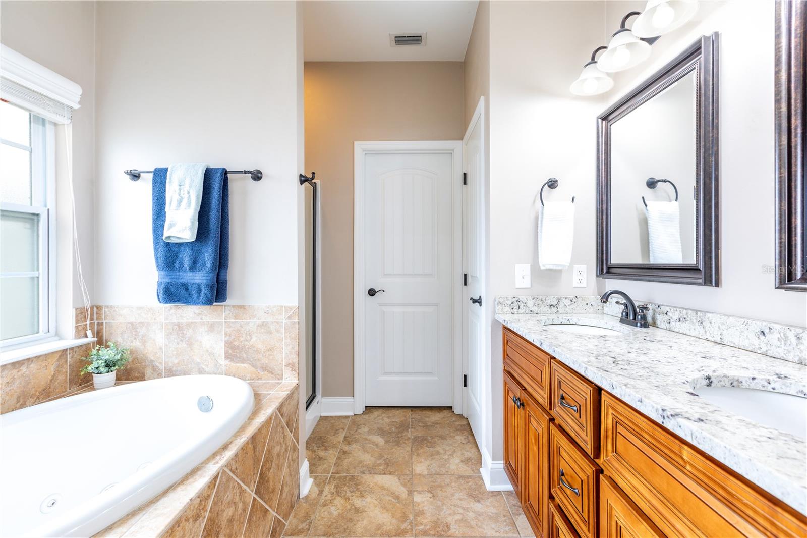 Image 16 of 31 For 15088 94th Circle