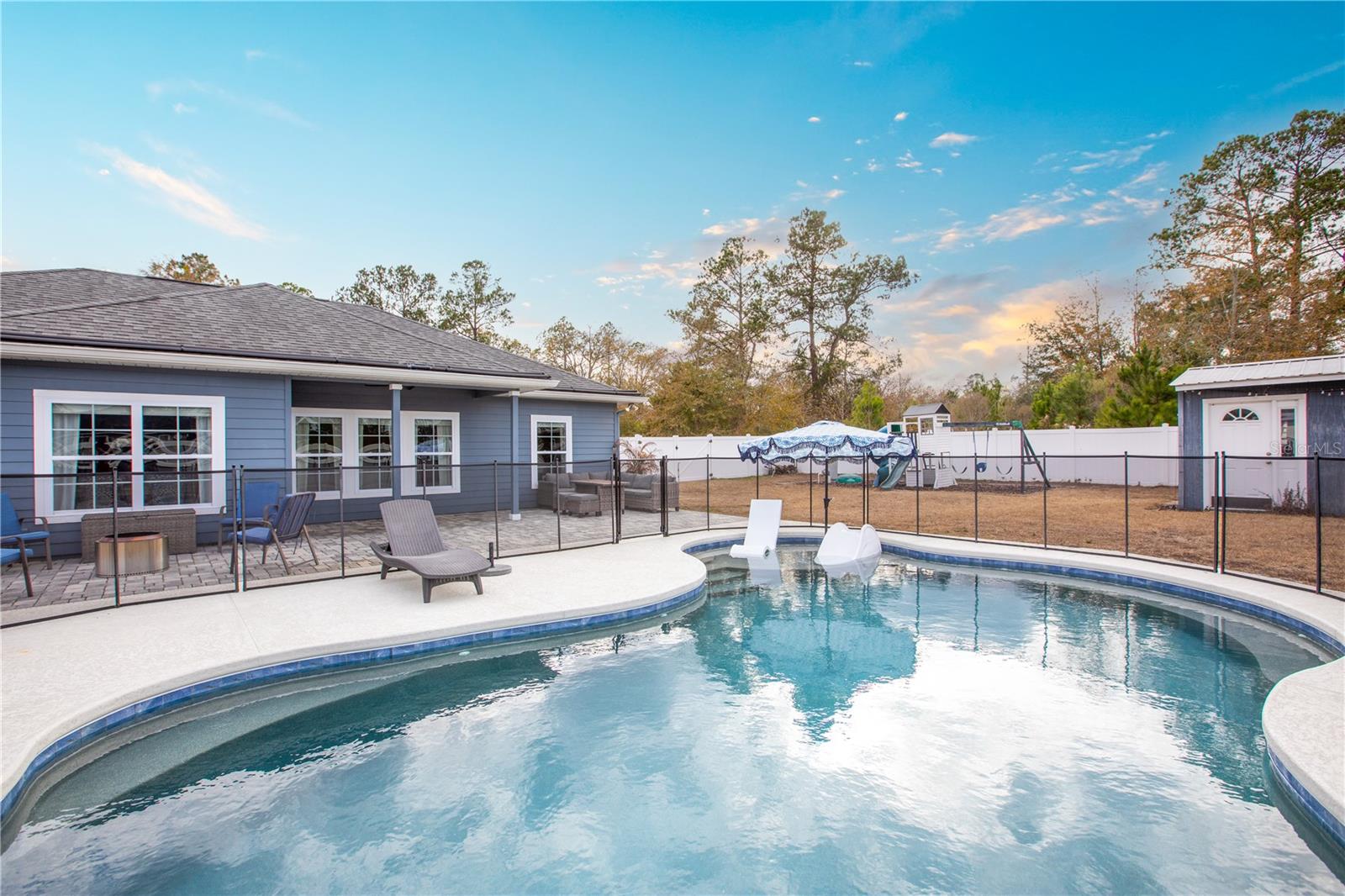 Image 25 of 31 For 15088 94th Circle