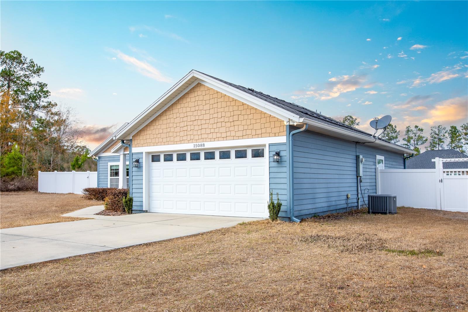 Image 3 of 31 For 15088 94th Circle