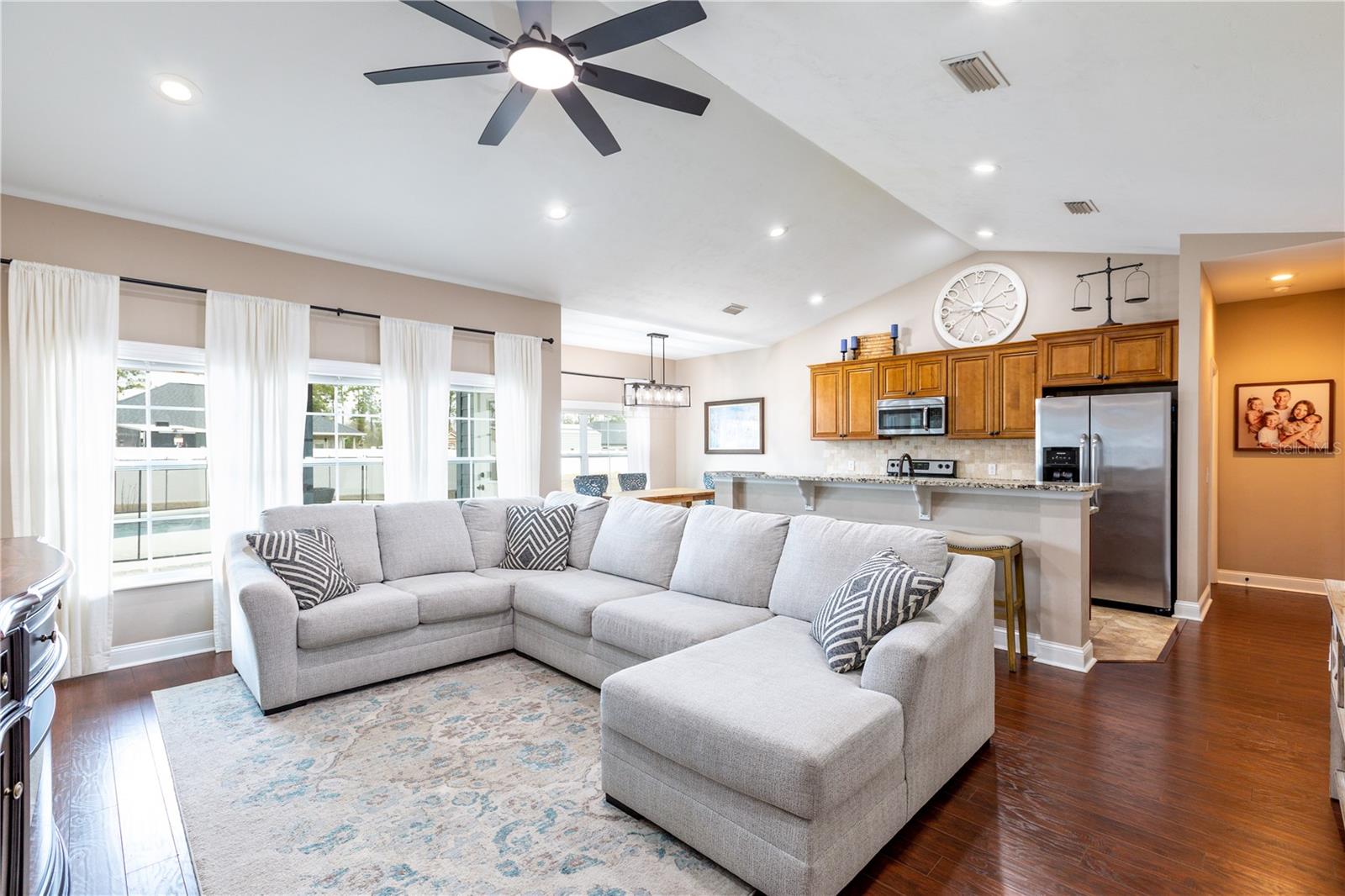 Image 6 of 31 For 15088 94th Circle