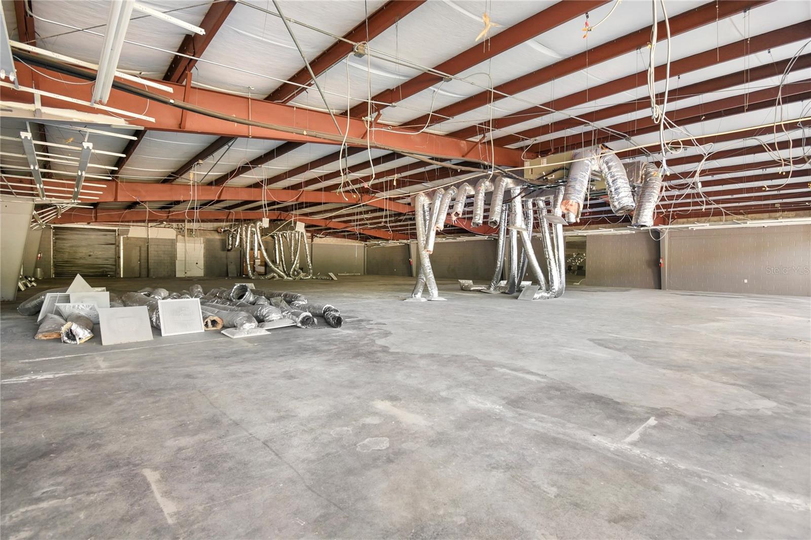 Image 3 of 16 For 5953 Roosevelt Boulevard