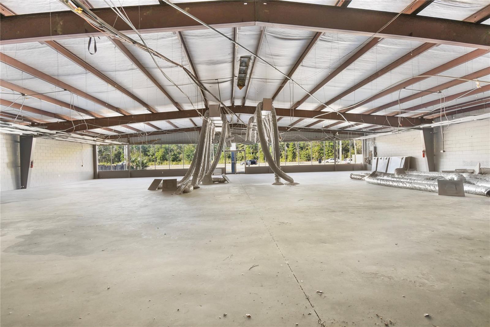 Image 7 of 16 For 5953 Roosevelt Boulevard