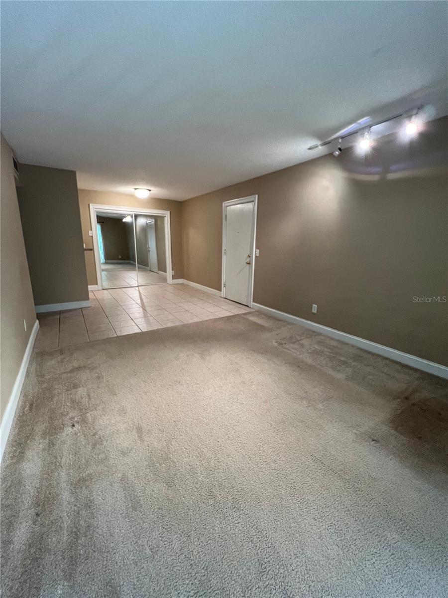 Image 3 of 12 For 1700 16th Court L6