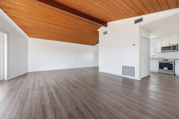 Image 11 of 38 For 18 4th Street