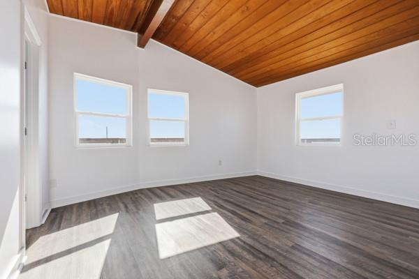 Image 18 of 38 For 18 4th Street