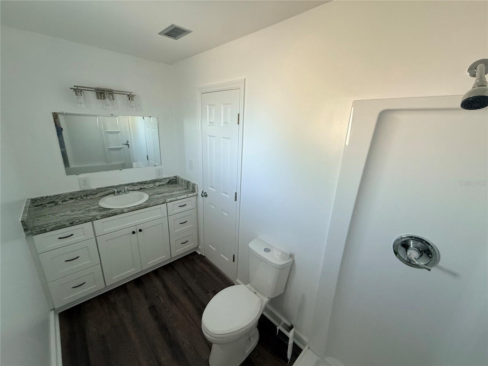 Image 22 of 38 For 18 4th Street